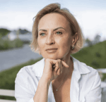 Elena S., 40 – Florida- buyer